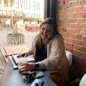 Meet your Posher, Shelby